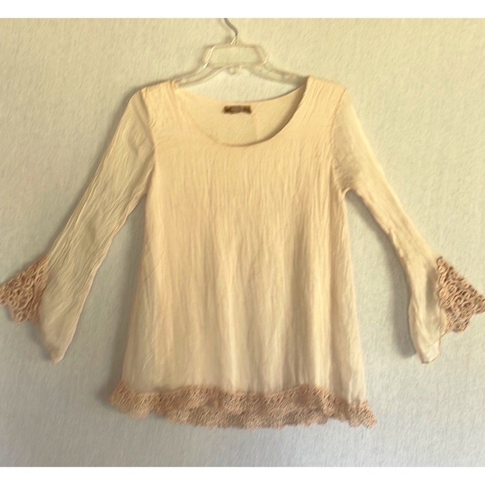 Carla Conti cream silk and lace top Made in Italy